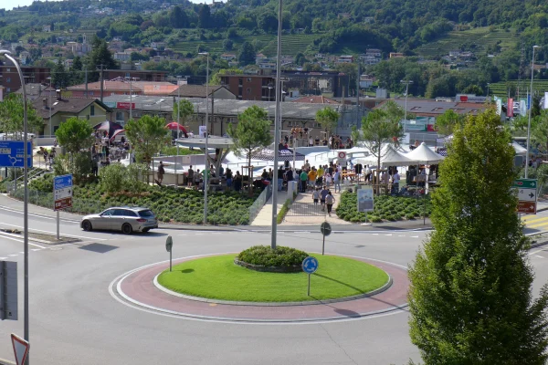Impressions de l'inauguration du nouveau parc de loisirs avec skatepark, installation de parkour et de street workout à Mendrisio.