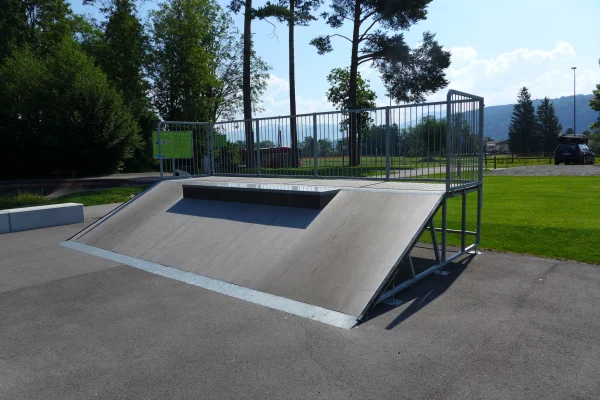 Bank with granite curb at the Ruggell Street Skatepark.