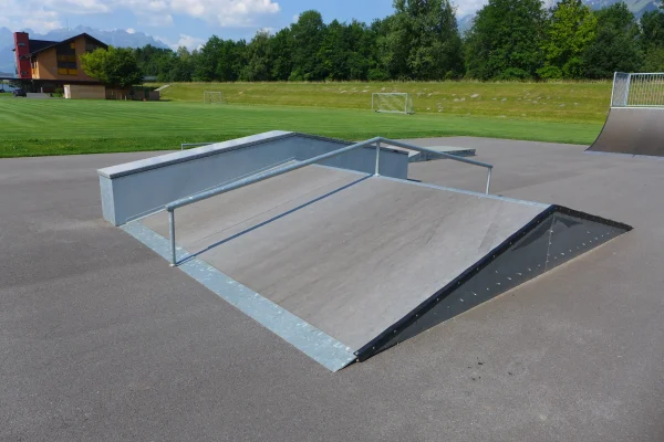 Roof Box Round Rail with Granite Ledge at the Ruggell Street Skatepark